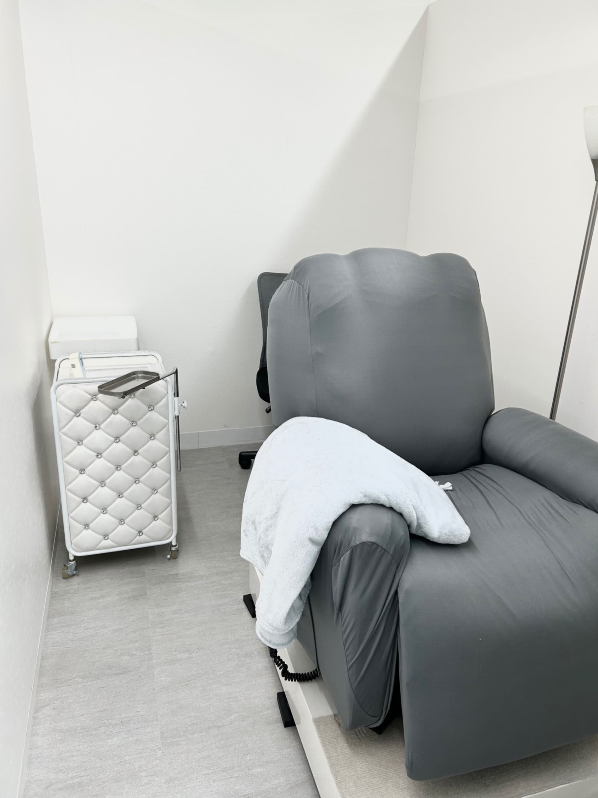 【四条大宮駅徒歩1分】備品充実のプライベートサロンが私のサロンに。マツエク・カウンセリングに【マツエクスペース】minoriba