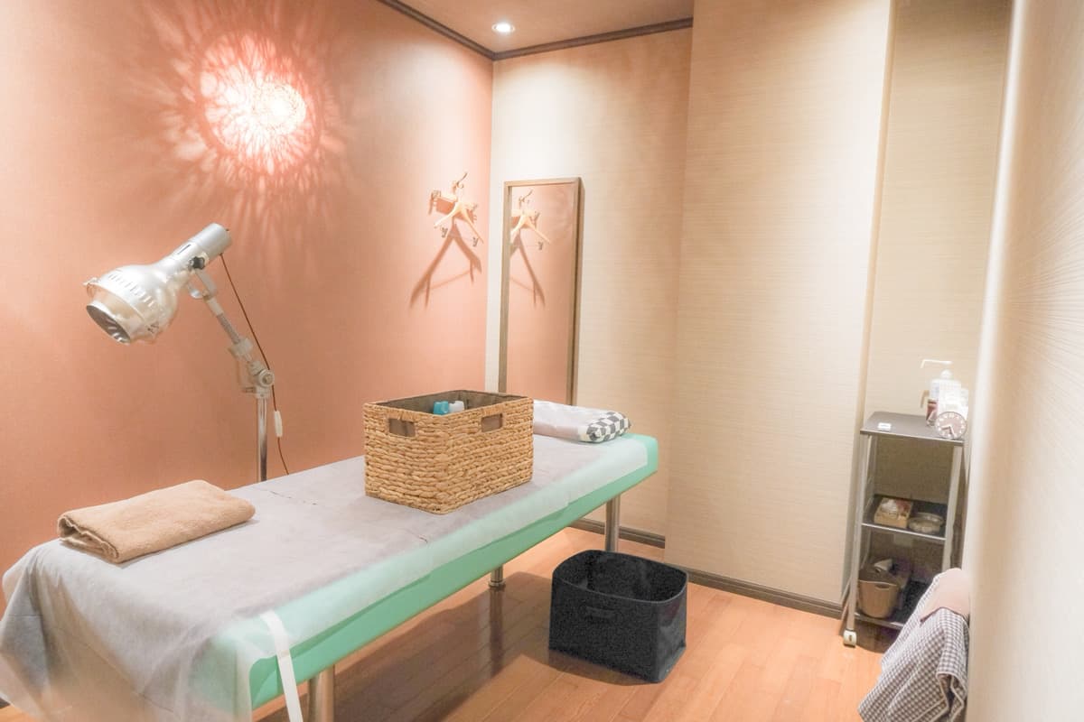 【新宿駅徒歩7分】≪女性限定≫備品充実のプライベートサロンが私のサロンに。エステ・整体・マッサージに【スペース2】minoriba
