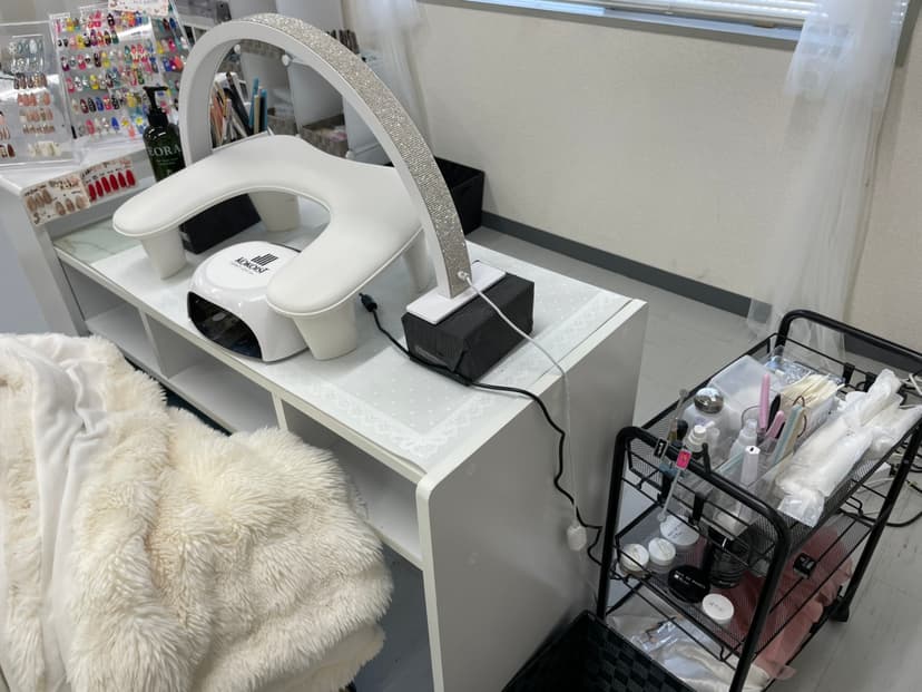 【油山団地口バス停徒歩2分】≪女性限定≫備品充実のプライベートサロンが私のサロンに。ネイルに【minoriba】