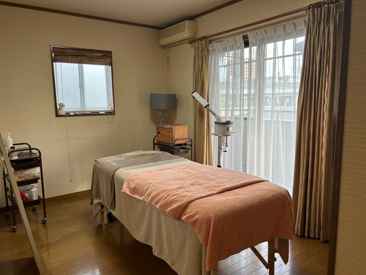 【中島駅徒歩1分】備品充実・完全個室のプライベートサロンが私のサロンに。エステ・整体・マッサージに【minoriba】