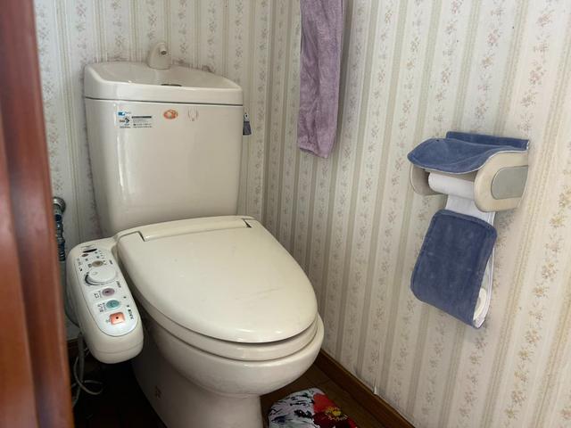 ãä¸å³¶é§
ååºã2éãã¤ã¬.jpeg