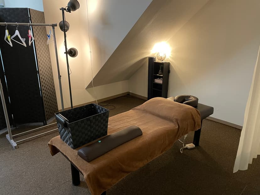 【国立駅徒歩1分】備品充実のサロンが私のサロンに。エステ・整体・マッサージに。【minoriba】