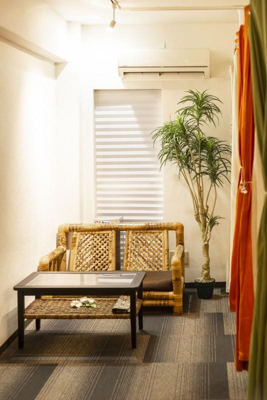 【好評につき半額キャンペーン延長!】赤坂駅徒歩2分の好立地。マッサージ・エステ・整体に【ブラウンルーム】minoriba