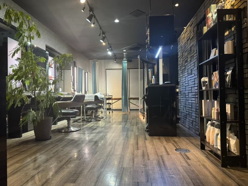 【中山寺駅徒歩30秒】備品充実のプライベートサロンが私のサロンに。ネイル・メイク・カウンセリングに【ネイルスペース】minoriba