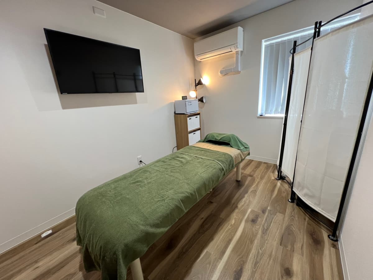 【学園前駅徒歩8分】≪女性限定≫完全個室のプライベートサロンが私のサロンに。エステ・整体・マッサージに【minoriba】