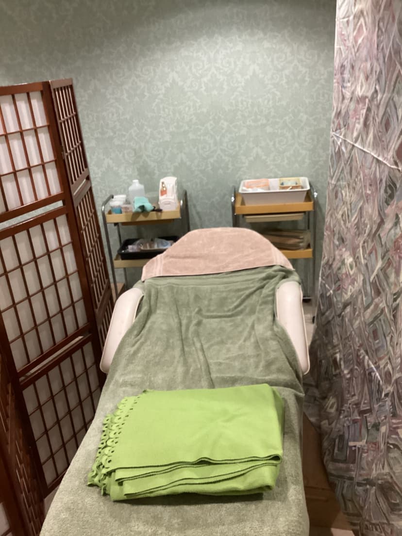 【幕張駅徒歩9分】備品充実のプライベートサロンが私のサロンに。エステ・整体・マッサージに【エステスペース3】minoriba