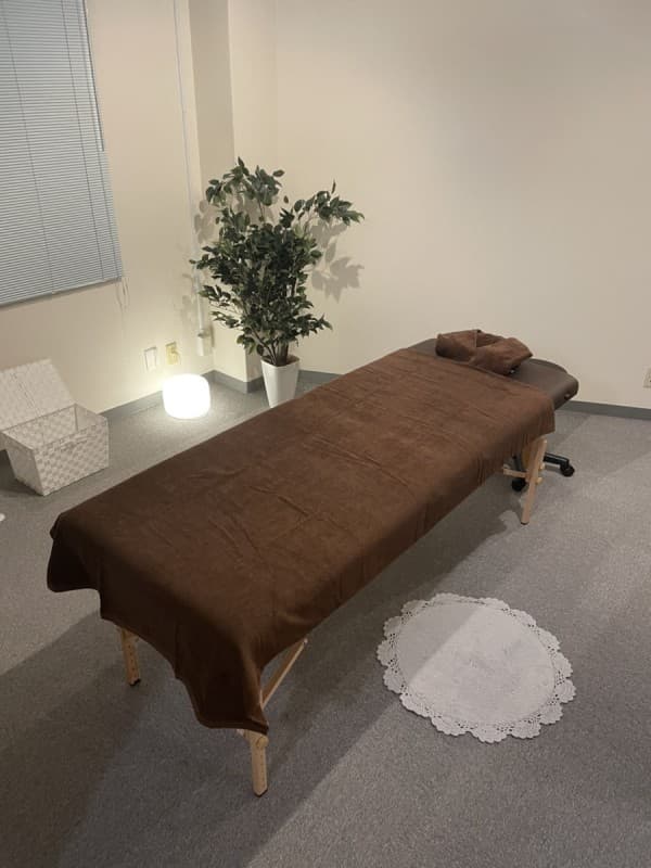 【表参道駅徒歩10分】備品充実のプライベートサロンが私のサロンに。エステ・整体・マッサージに【スペース2】minoriba