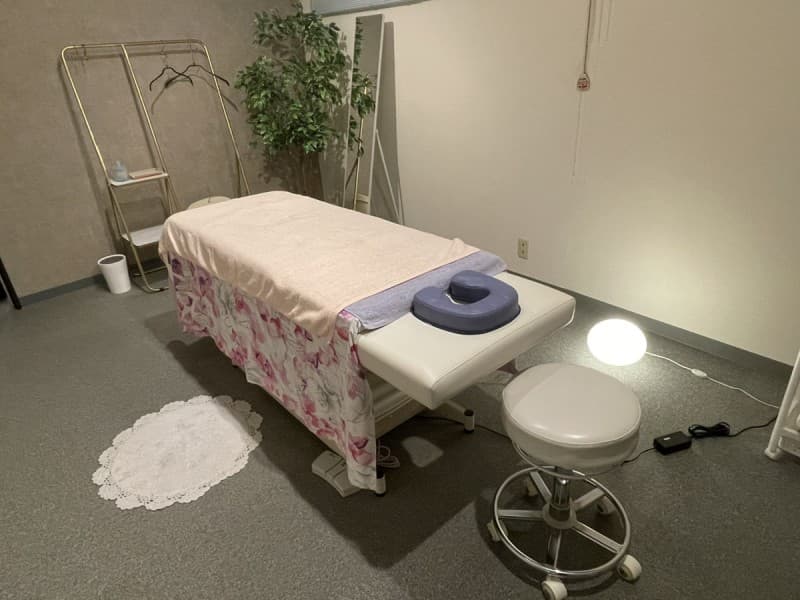 【表参道駅徒歩10分】備品充実のプライベートサロンが私のサロンに。エステ・整体・マッサージに【スペース1】minoriba