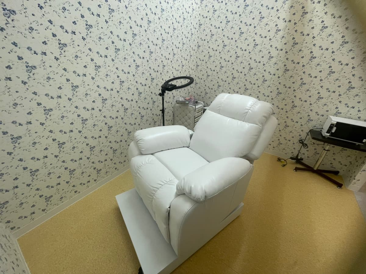 【駒形駅徒歩10分】≪女性限定≫備品充実のプライベートサロンが私のサロンに。【マツエクスペース1】minoriba