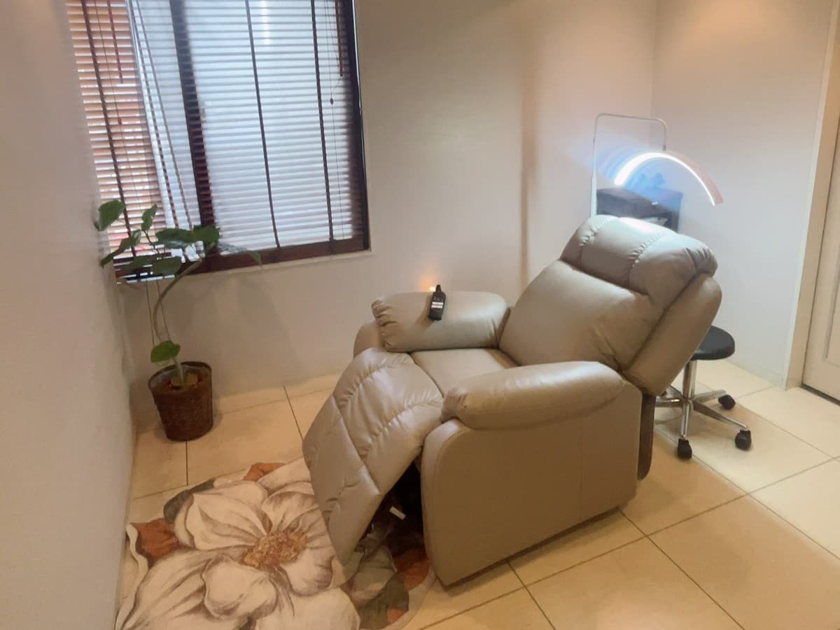 【池袋駅徒歩2分】≪女性限定≫完全個室のプライベートサロンが私のサロンに。【マツエクスペース】minoriba