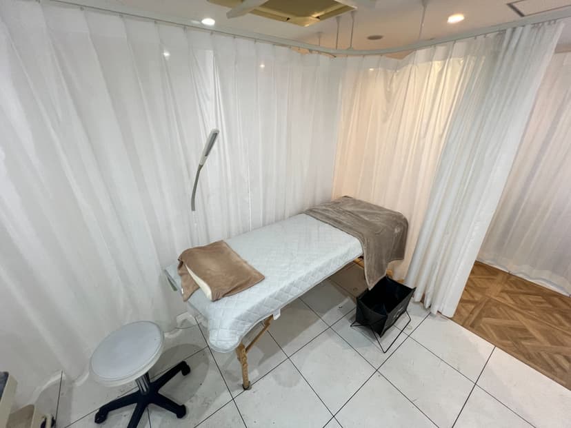 【玉造駅徒歩1分】≪女性限定≫備品充実のプライベートサロンが私のサロンに。エステ・整体・マッサージに【スペース2】minoriba