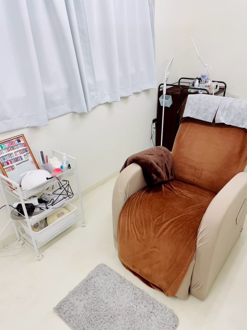 【末広町駅徒歩1分】≪女性限定≫備品充実のプライベートサロンが私のサロンに。【ネイルスペース2】minoriba