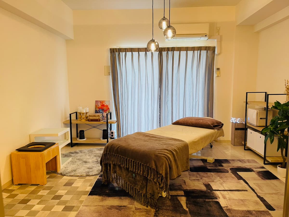 【肥後橋駅徒歩3分】備品充実・完全個室のプライベートサロンが私のサロンに。エステ・整体・マッサージに【minoriba】