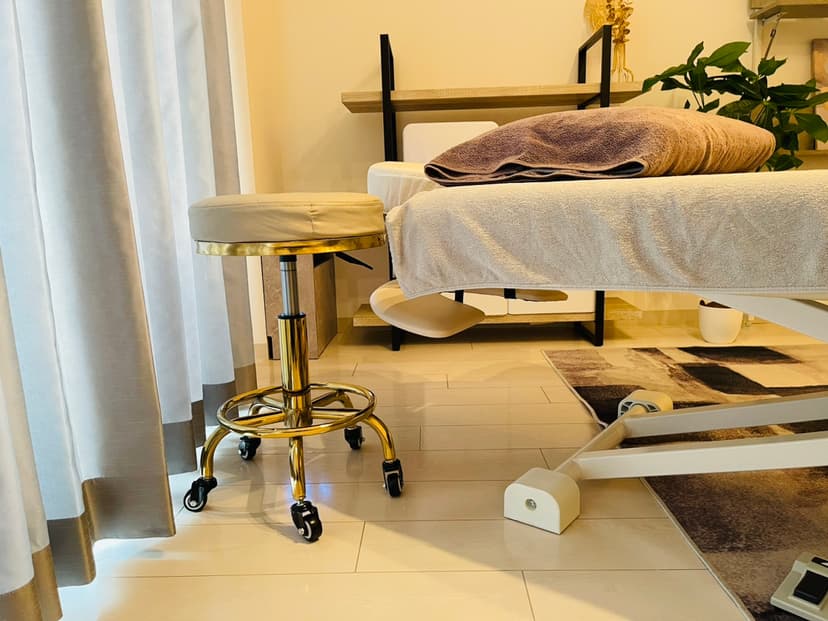 【肥後橋駅徒歩3分】備品充実・完全個室のプライベートサロンが私のサロンに。エステ・整体・マッサージに【minoriba】