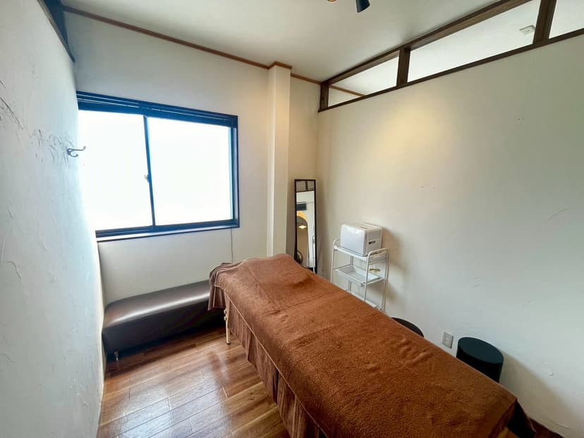 【バス停新貝西徒歩2分】備品充実のプライベートサロンが私のサロンに。エステ・整体・マッサージに【エステスペース】minoriba