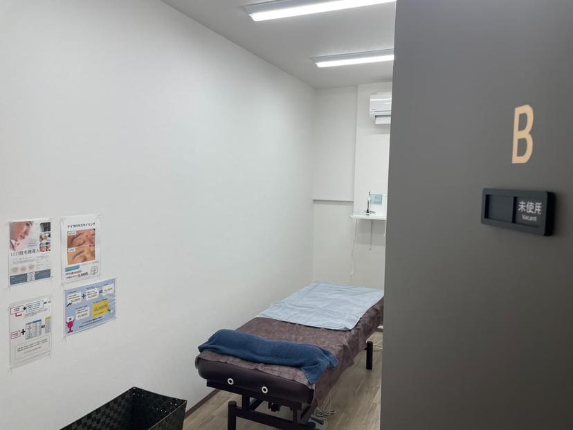 【伊勢松本駅徒歩9分】≪女性限定≫完全個室 のプライベートサロンが私のサロンに。エステ・整体・マッサージに【スペース2】minoriba