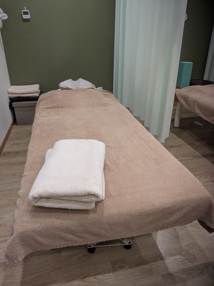 【静岡駅徒歩11分】備品充実のプライベートサロンが私のサロンに。エステ・整体・マッサージに【オープンスペース】minoriba