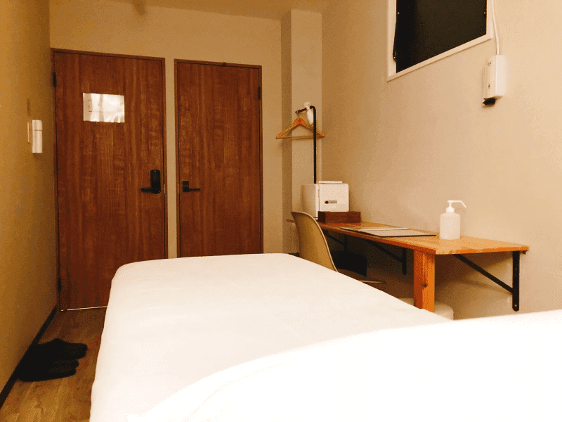 【天神:101号室】広めのお部屋(対面テーブル無)(スポット利用・1日貸切)