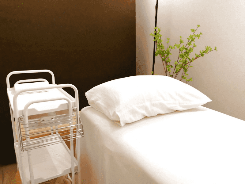 【天神:101号室】広めのお部屋(対面テーブル無)(スポット利用・1日貸切)