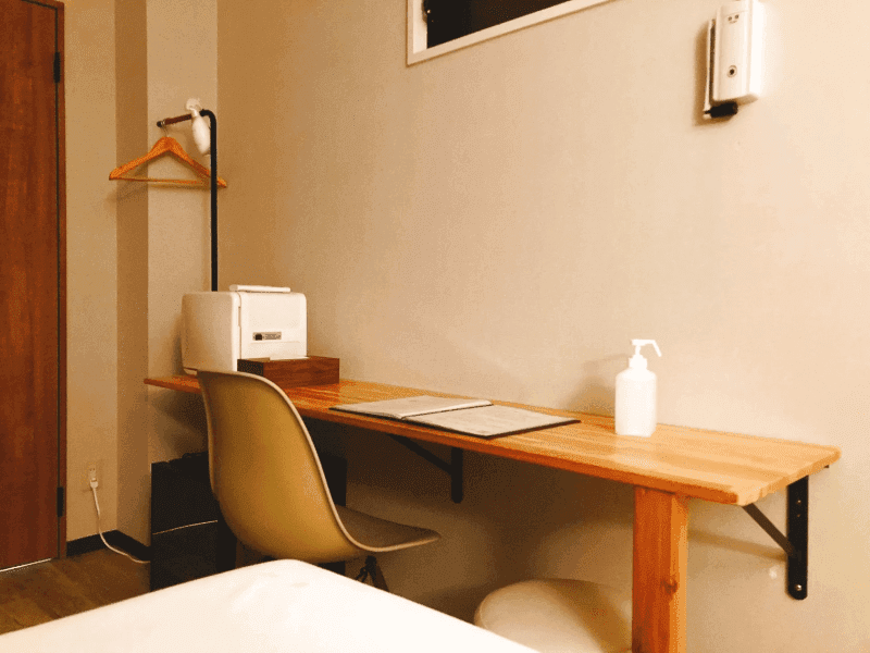 【天神:101号室】広めのお部屋(対面テーブル無)(スポット利用・1日貸切)