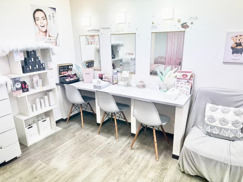 【烏丸駅/四条駅徒歩1分】≪女性限定≫備品充実のプライベートサロンが私のサロンに。エステ・美容・セラピーに【マツエクスペース2】minoriba