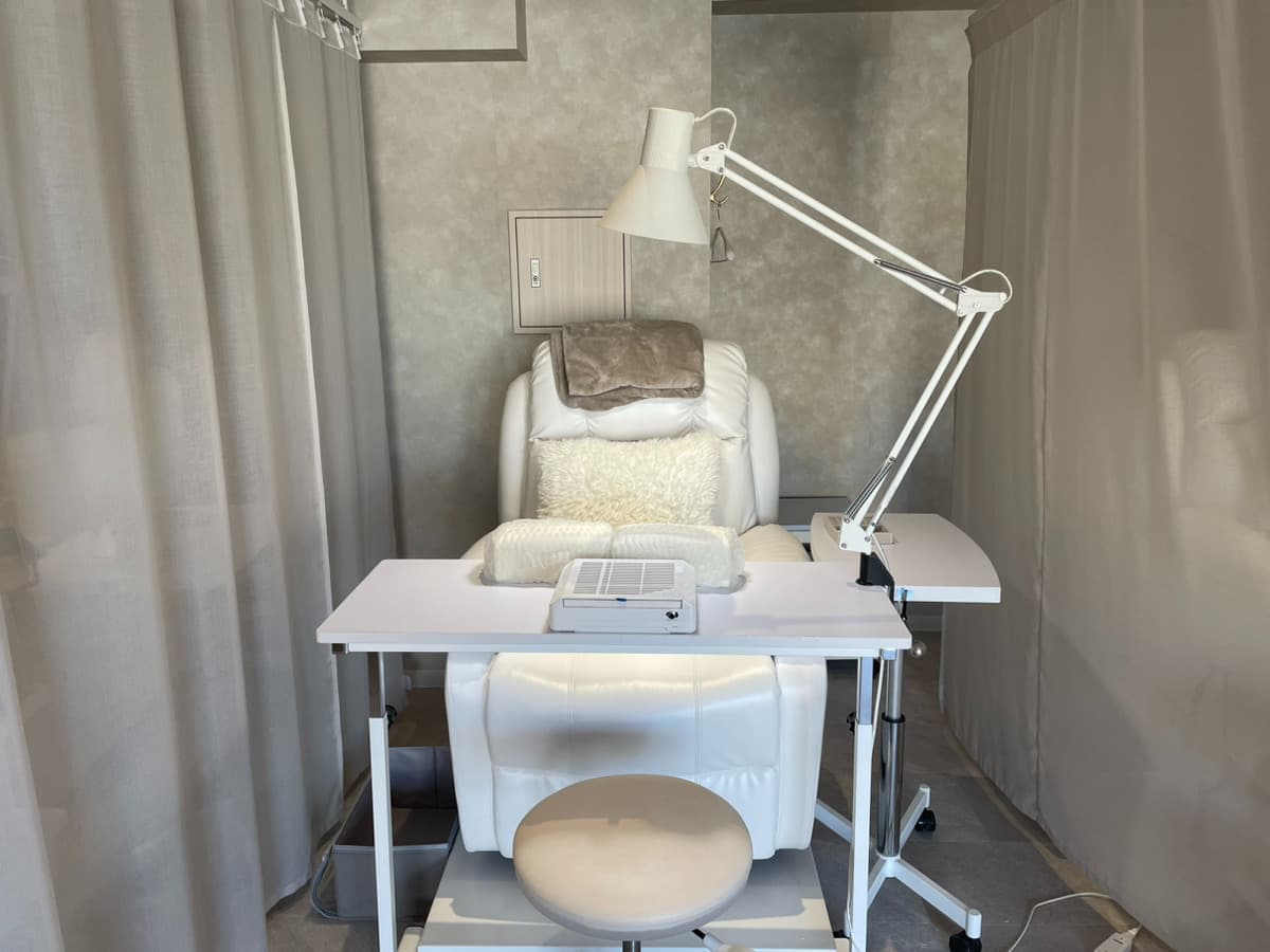 【自由が丘駅徒歩3分】≪女性限定≫備品充実のプライベートサロンが私のサロンに。マツエク・ネイルに【スペース1】minoriba