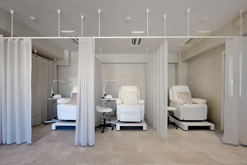 【自由が丘駅徒歩3分】≪女性限定≫備品充実のプライベートサロンが私のサロンに。マツエク・ネイルに【スペース1】minoriba