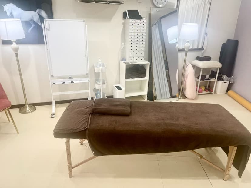 【オープン準備中】【自由が丘駅徒歩4分】≪女性限定≫完全個室のプライベートサロンが私のサロンに。エステ・整体・マッサージに【スペース1】minoriba