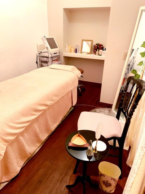 【麻布十番駅徒歩3分】備品充実・完全個室のプライベートサロンが私のサロンに。エステ・整体・マッサージに【minoriba】