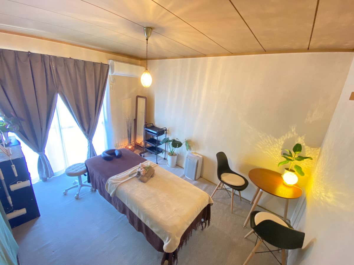 【西ノ京駅徒歩8分】≪女性限定≫完全個室のプライベートサロンが私のサロンに。エステ・整体・マッサージに。【minoriba】