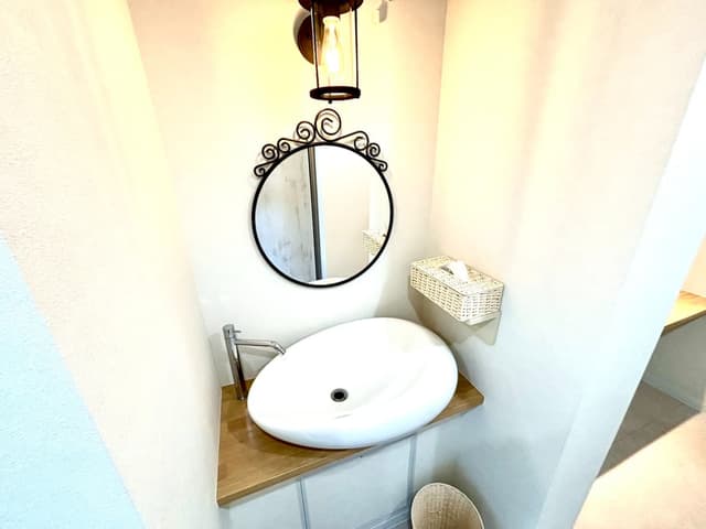 ãä¸å°¾é§
æ±å£åºãæ´é¢.jpeg