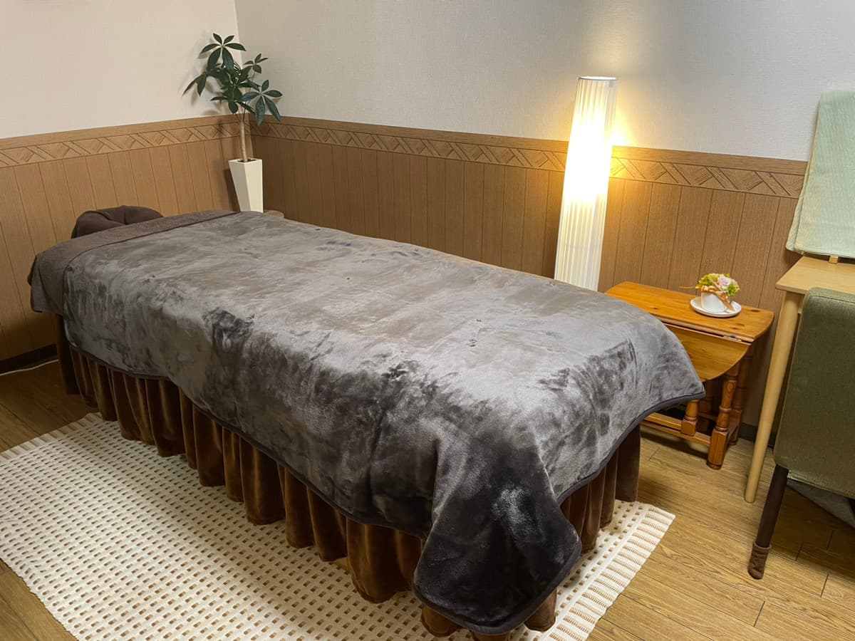 【桃山御陵前駅徒歩5分】≪女性限定≫完全個室のプライベートサロンが私のサロンに。エステ・整体・マッサージに。【minoriba】